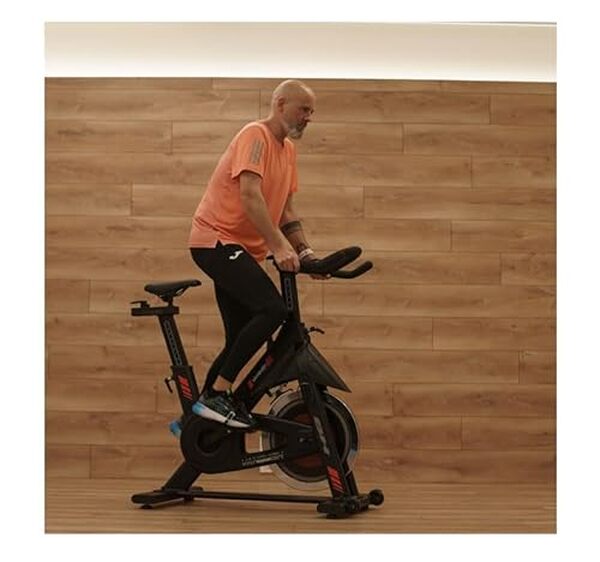 Explorez les performances du vélo BH Vanquish : robustesse, design ergonomique et agilité pour toutes vos aventures cyclistes