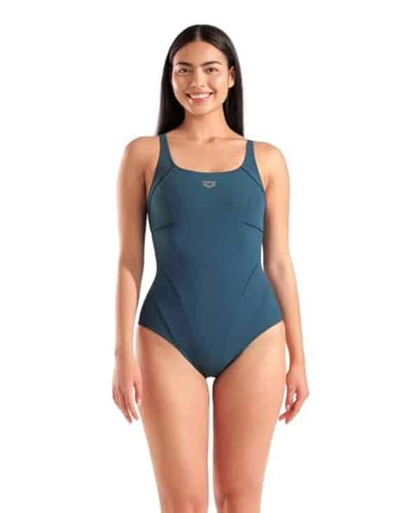 Découvrez notre avis complet sur le maillot de bain shapewear Jewel R d'Arena : design, confort et performance pour sublimer votre silhouette à la piscine. 