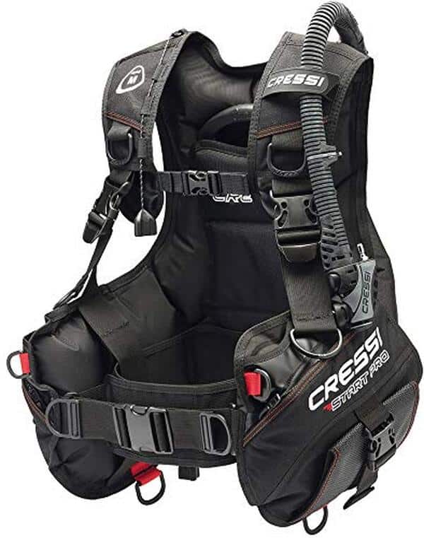Découvrez notre test détaillé du set de plongée Cressi Start Pro XL : caractéristiques, avantages et performances pour débuter la plongée dans les meilleures conditions.