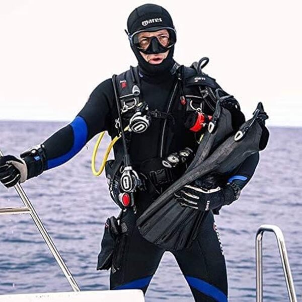 Découvrez notre test détaillé des palmes Mares Avanti Quattro mixte adulte : performance, confort et qualité pour la natation et la plongée.