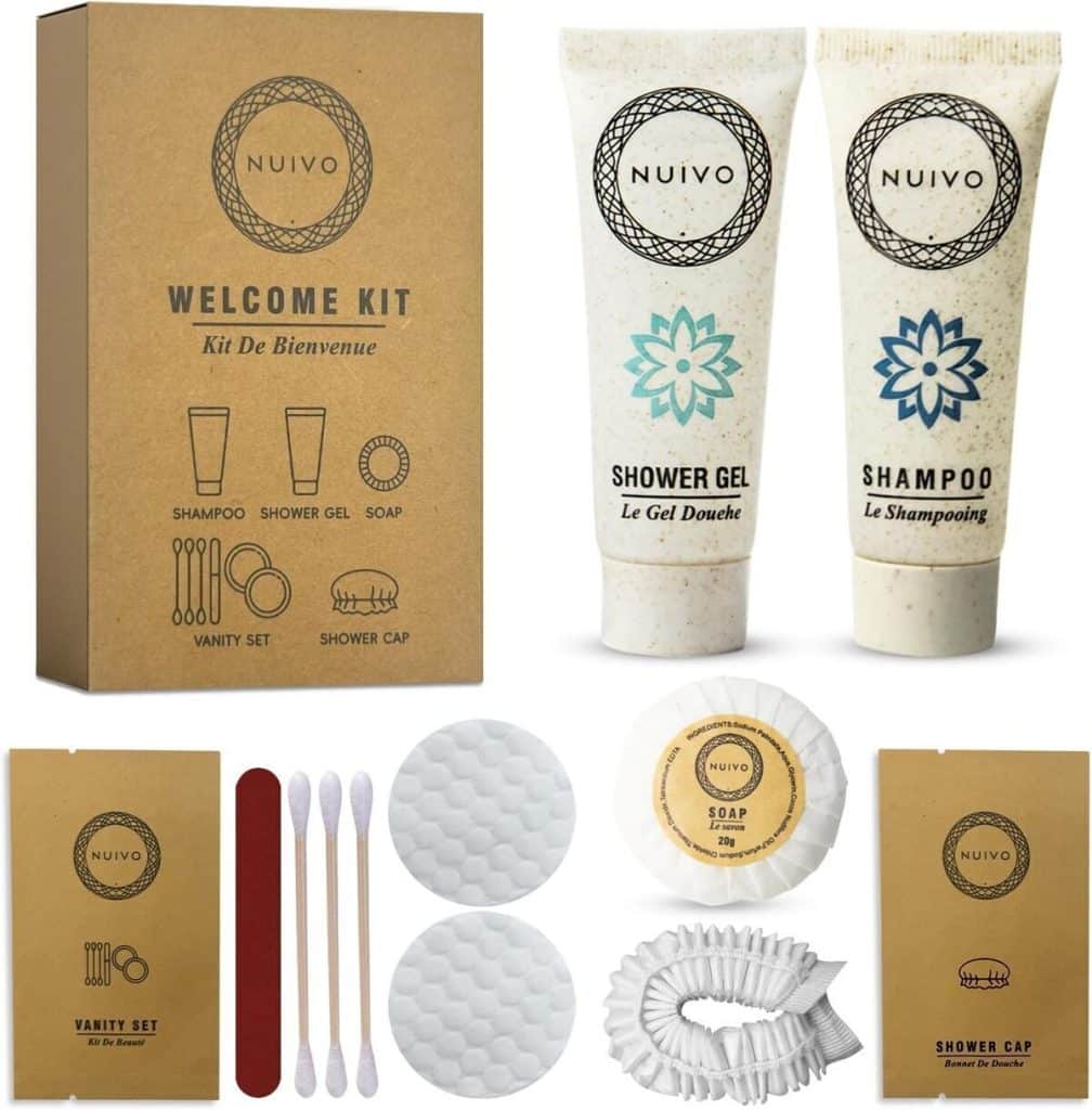 Test du pack de 50 kits d'accueil écoresponsables Nuivo : shampoing, gel douche et savon